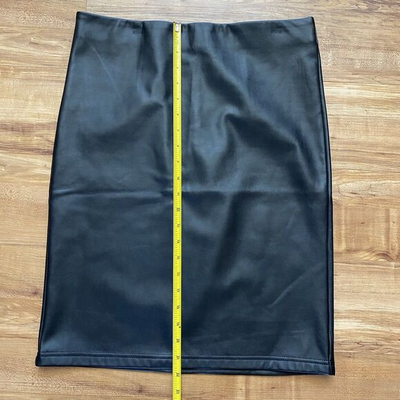 LOFT NWT M Black Vegan Leather Pull On Mini Pencil Skirt Gothic Office Siren - Picture 12 of 13